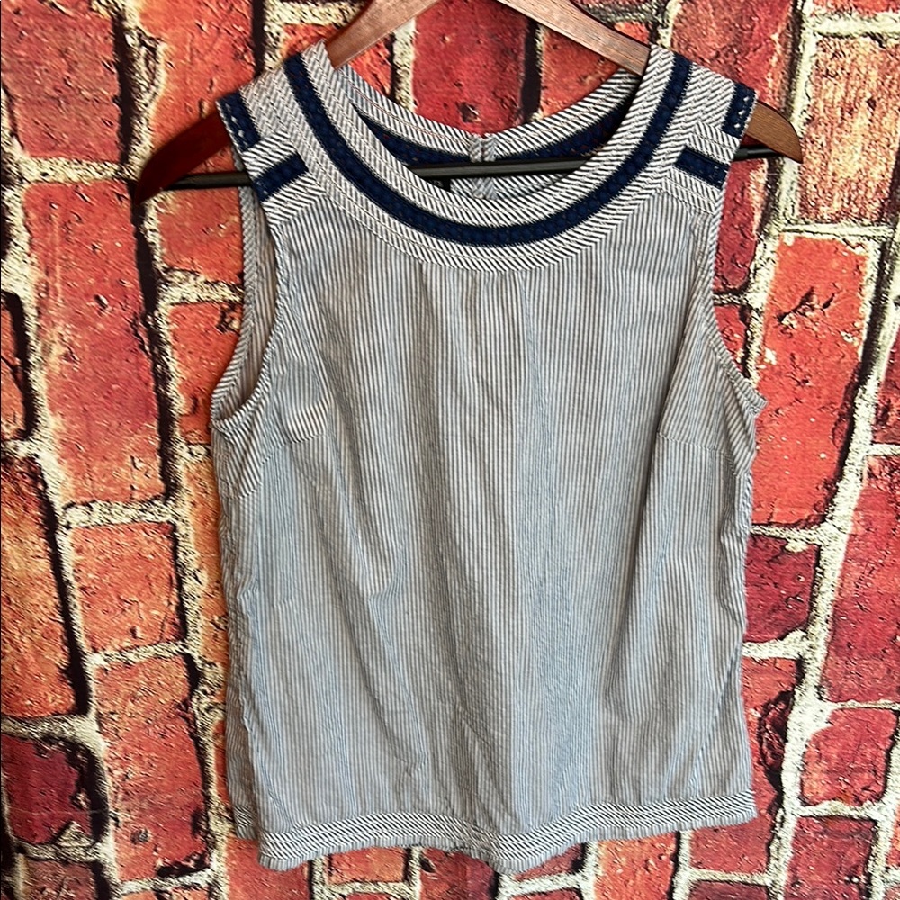 Talbots women’s medium Striped Sleeveless Top with Navy Accents